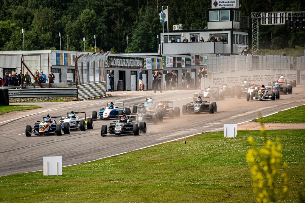 Mathias Bjerre Jakobsen fører Danmarksmesterskabet efter succesfuld Falkenberg-weekend
(Foto: Nordic 4)